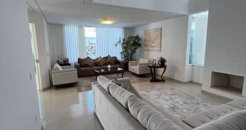 Sobrado para venda em Vila Nova Socorro de 348.00m² com 3 Quartos, 3 Suites e 4 Garagens