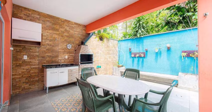 Casa de Condomínio para venda em Granja Viana de 105.00m² com 3 Quartos, 1 Suite e 2 Garagens