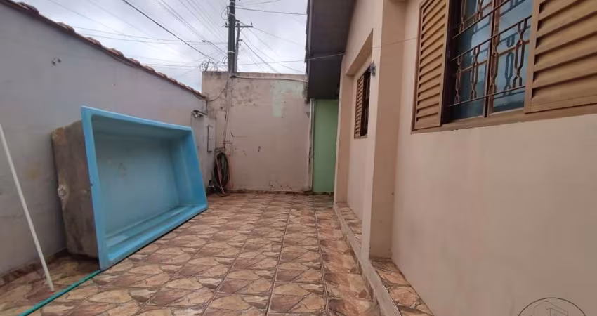 Casa para venda em Conjunto Habitacional Humberto Popolo de 120.00m² com 3 Quartos, 1 Suite e 3 Garagens