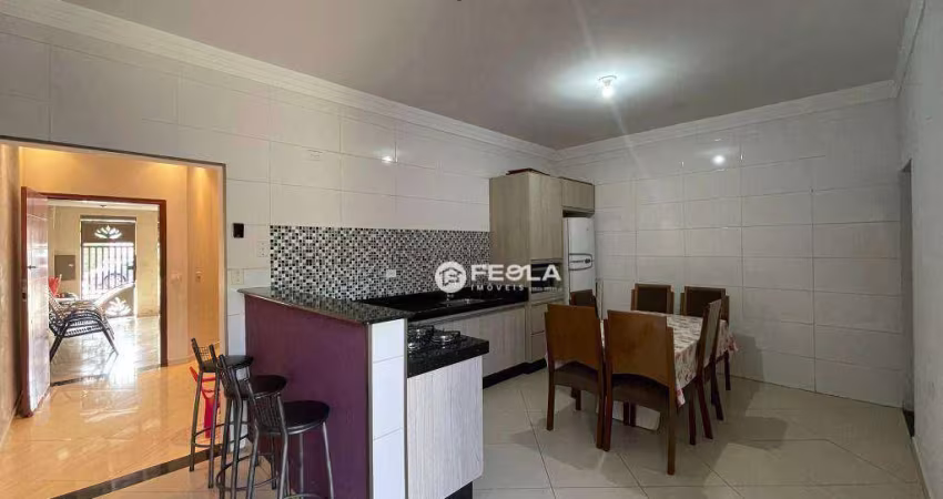 Casa para venda em Vila Dainese de 173.00m² com 4 Quartos, 1 Suite e 2 Garagens