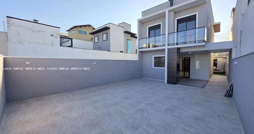 Sobrado para venda em Mogi Moderno de 181.00m² com 3 Quartos, 1 Suite e 2 Garagens