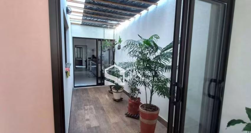 Casa para venda em Jardim Esplanada de 206.00m² com 3 Quartos, 1 Suite e 4 Garagens