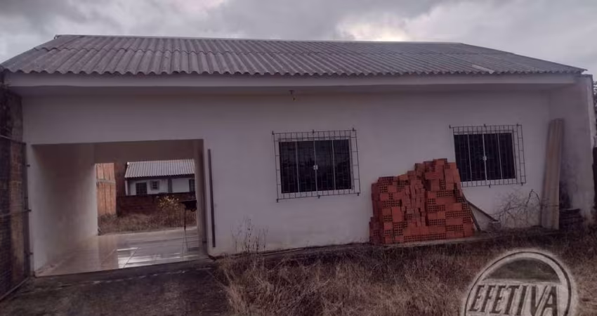Casa para venda em Guaratuba de 70.00m² com 2 Quartos e 5 Garagens