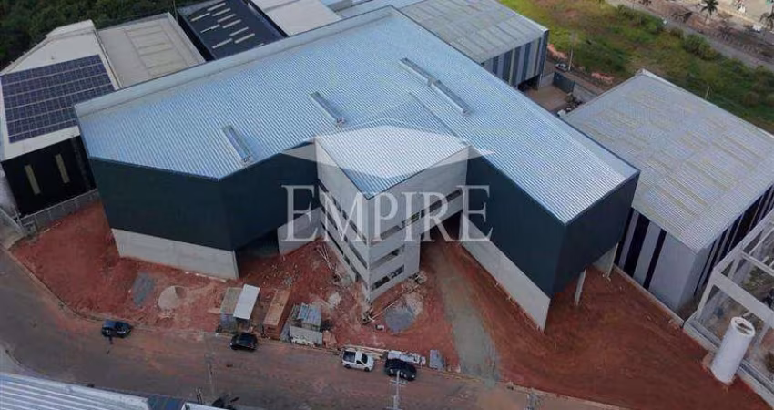 Galpão / Depósito / Armazém para alugar em Portão de 3272.00m²