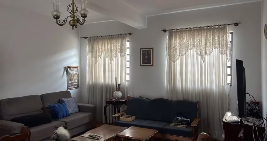 Casa para venda em Jardim Do Estádio de 330.00m² com 3 Quartos, 2 Suites e 2 Garagens