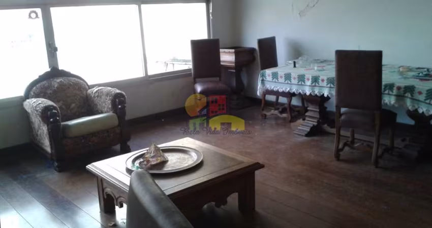 Sobrado para venda em Rudge Ramos de 410.00m² com 3 Quartos, 1 Suite e 4 Garagens
