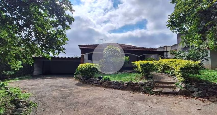 Casa para alugar em Jardim Rancho Alegre de 2000.00m² com 3 Quartos, 1 Suite e 2 Garagens