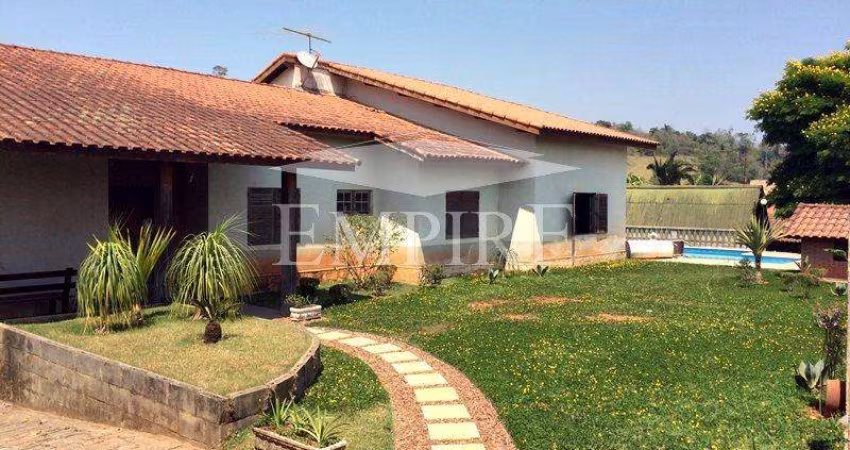 Casa para venda em Santa Isabel de 950.00m² com 4 Quartos, 1 Suite e 4 Garagens