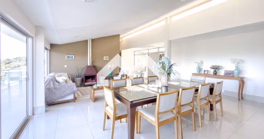Casa de Condomínio para venda e aluguel em Moeda de 472.00m² com 4 Quartos, 4 Suites e 6 Garagens
