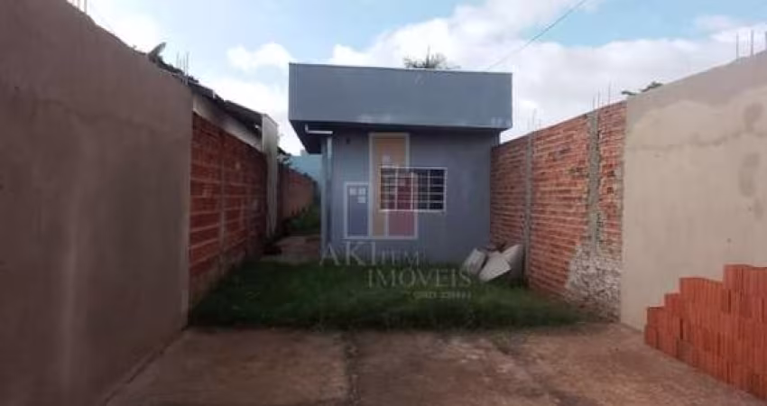 Casa para venda em Jardim Nova Esperança de 42.00m² com 1 Quarto e 2 Garagens