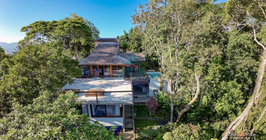 Casa para venda em Ponta Das Toninhas de 241.00m² com 4 Quartos, 4 Suites e 3 Garagens