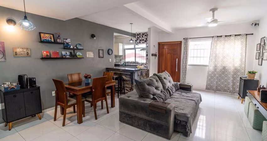 Casa para venda em Ribeira de 128.00m² com 2 Quartos, 1 Suite e 1 Garagem