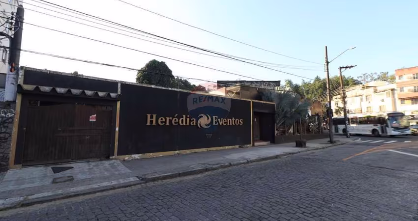 Prédio Comercial para alugar em Tanque de 461.00m² com 3 Garagens