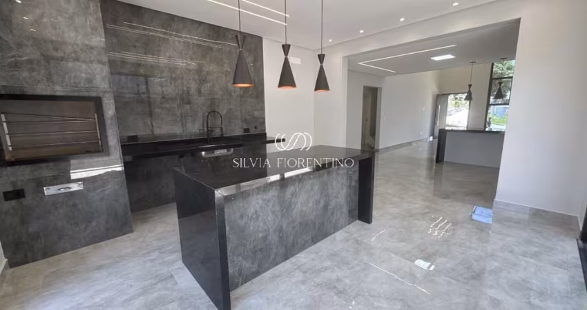 Casa para venda em Piracangaguá de 300.00m² com 3 Quartos, 1 Suite e 2 Garagens