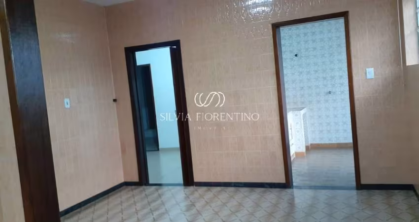 Casa para venda em Centro de 310.00m² com 3 Quartos, 1 Suite e 2 Garagens