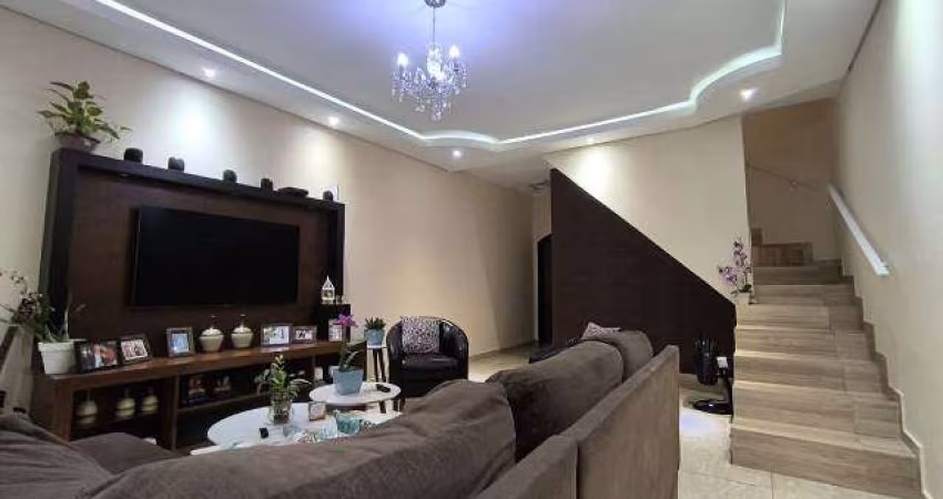 Casa para venda em Vila Urupês de 231.00m² com 3 Quartos, 1 Suite e 2 Garagens