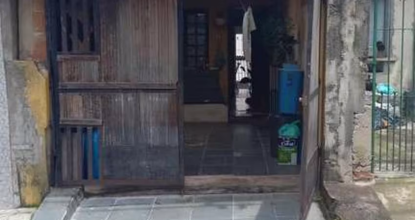 Sobrado para venda em Vila Nova Curuçá de 60.00m² com 2 Quartos e 1 Garagem