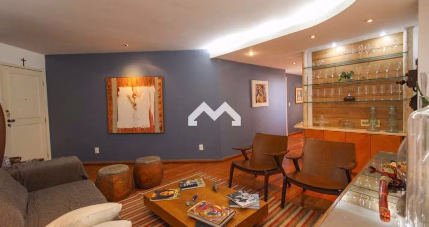 Cobertura para venda em Santo Antônio de 300.00m² com 3 Quartos, 1 Suite e 2 Garagens