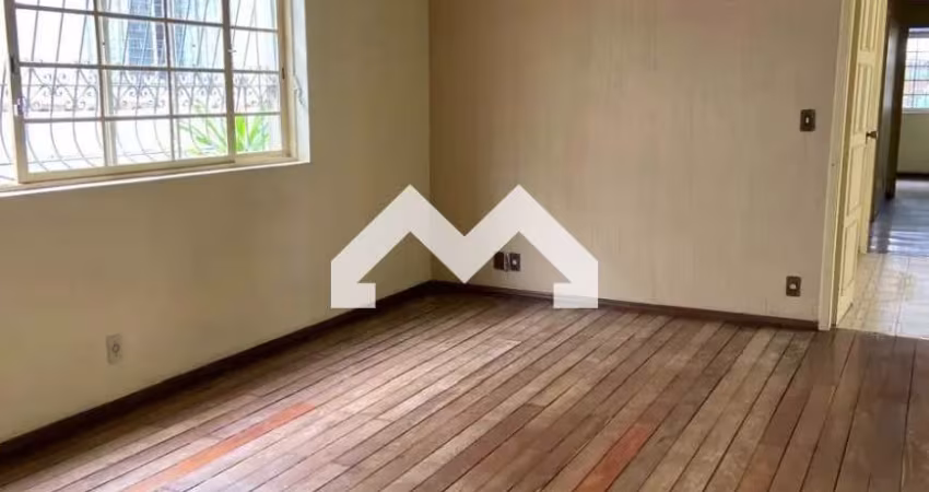 Terreno para venda em Santo Antônio de 180.00m² com 4 Quartos, 1 Suite e 2 Garagens