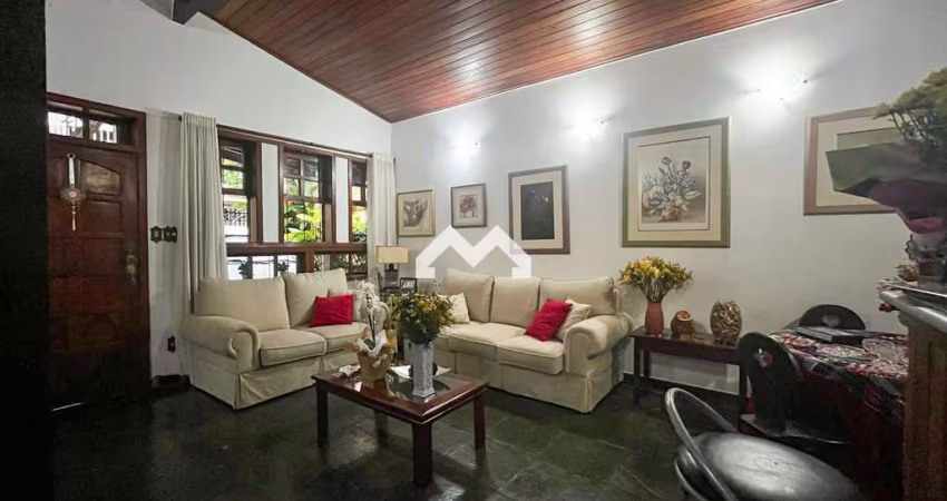 Casa para venda em Santo Antônio de 500.00m² com 8 Quartos, 2 Suites e 3 Garagens