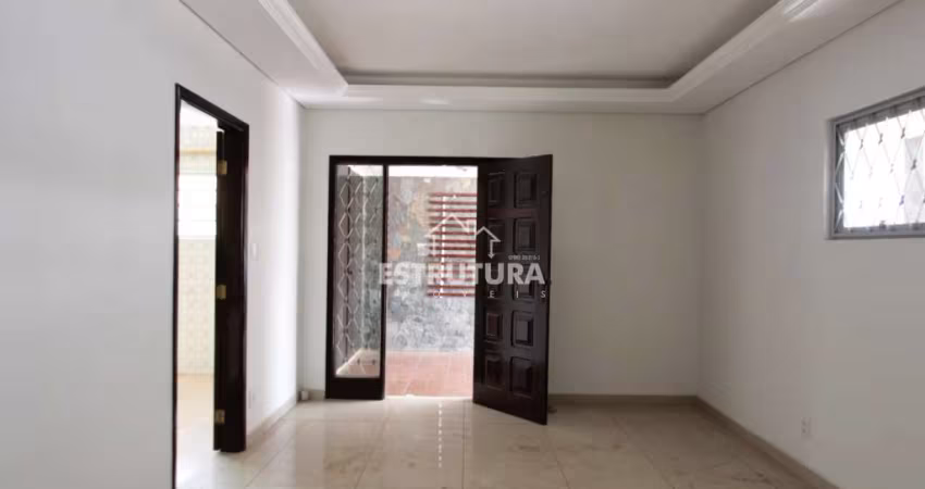 Casa para venda em Jardim São Paulo de 165.00m² com 3 Quartos, 1 Suite e 4 Garagens
