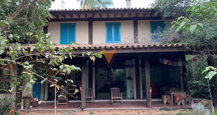 Casa para venda em Vila Appia Antica de 400.00m² com 4 Quartos, 2 Suites e 2 Garagens