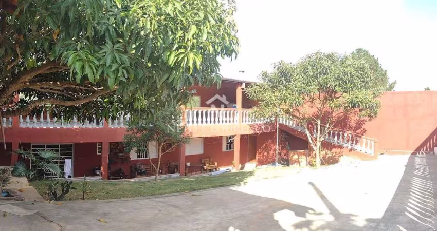 Chácara para venda em Soares de 180.00m² com 3 Quartos e 2 Garagens