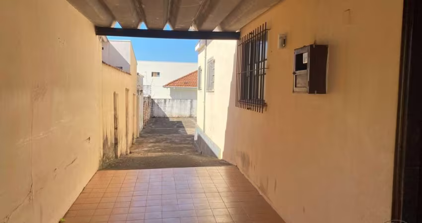 Casa para venda e aluguel em Vila Dos Lavradores de 144.40m² com 3 Quartos, 1 Suite e 8 Garagens