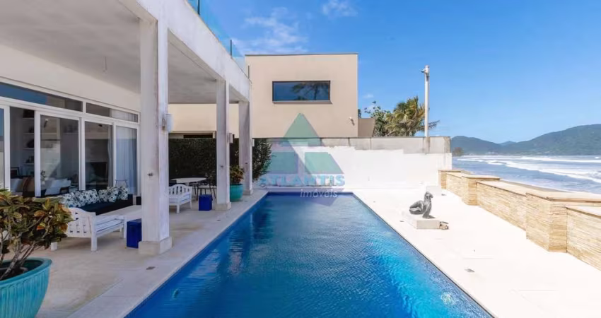 Casa para venda em Praia Do Sapê de 496.00m² com 4 Quartos, 2 Suites e 3 Garagens