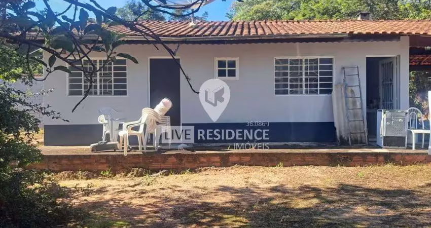 Casa para venda em Vivendas Do Engenho D'água de 100.00m² com 2 Quartos, 1 Suite e 8 Garagens