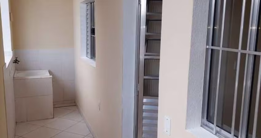 Casa para alugar em Jardim Maia de 60.00m² com 1 Quarto