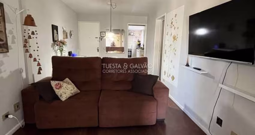 Apartamento para venda em Cabral de 93.00m² com 3 Quartos, 1 Suite e 1 Garagem