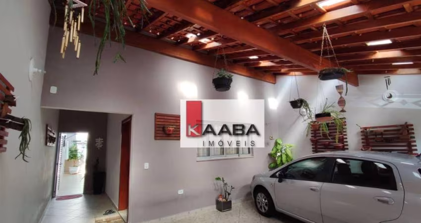 Sobrado para venda em Jardim Hubert de 180.00m² com 3 Quartos, 3 Suites e 2 Garagens