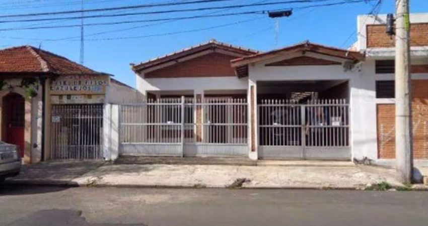 Casa para venda em Cidade Nova I de 538.00m² com 3 Quartos, 1 Suite e 4 Garagens