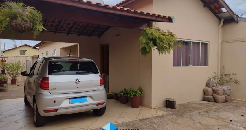 Casa para venda em Jardim Santa Adélia de 200.00m² com 2 Quartos e 3 Garagens