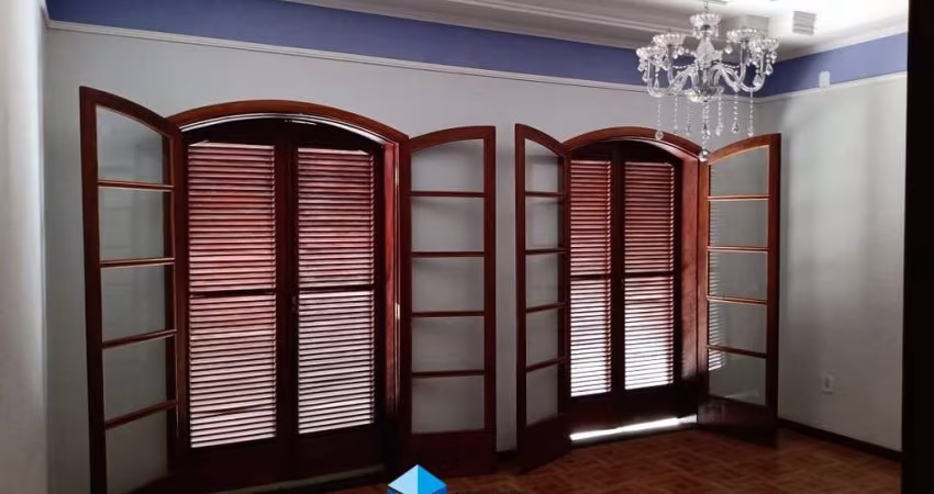 Casa para venda em Vila São Roque de 264.44m² com 4 Quartos, 1 Suite e 6 Garagens