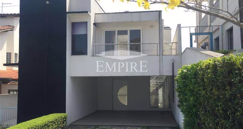 Sobrado para venda em Parque Residencial Itapeti de 312.00m² com 3 Quartos, 1 Suite e 2 Garagens
