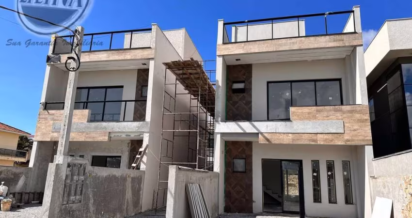 Sobrado para venda em Matinhos de 260.00m² com 3 Quartos, 1 Suite e 2 Garagens