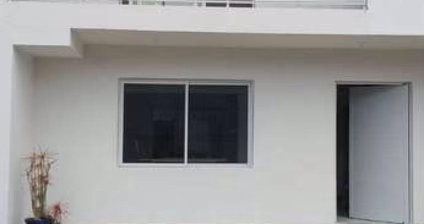 Sobrado para venda em Guaratuba de 128.00m² com 3 Quartos, 1 Suite e 2 Garagens
