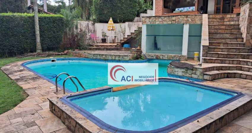 Casa de Condomínio para venda e aluguel em Vila Verde de 373.00m² com 3 Quartos, 1 Suite e 6 Garagens