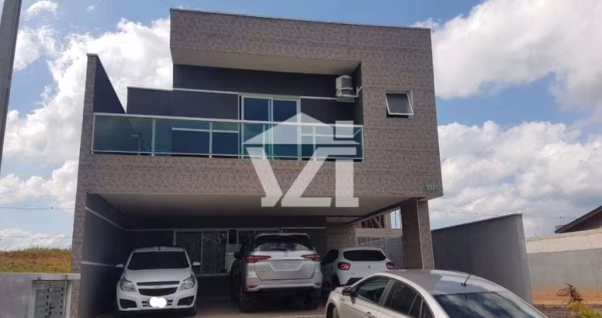 Sobrado para venda em Cézar De Souza de 210.00m² com 3 Quartos, 1 Suite e 4 Garagens
