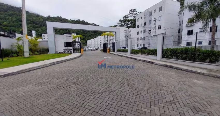 Apartamento para alugar em Vargem Grande de 50.00m² com 2 Quartos e 1 Garagem