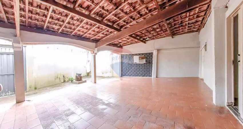 Casa para venda em Conjunto Habitacional Narciso Gomes de 155.39m² com 3 Quartos e 3 Garagens