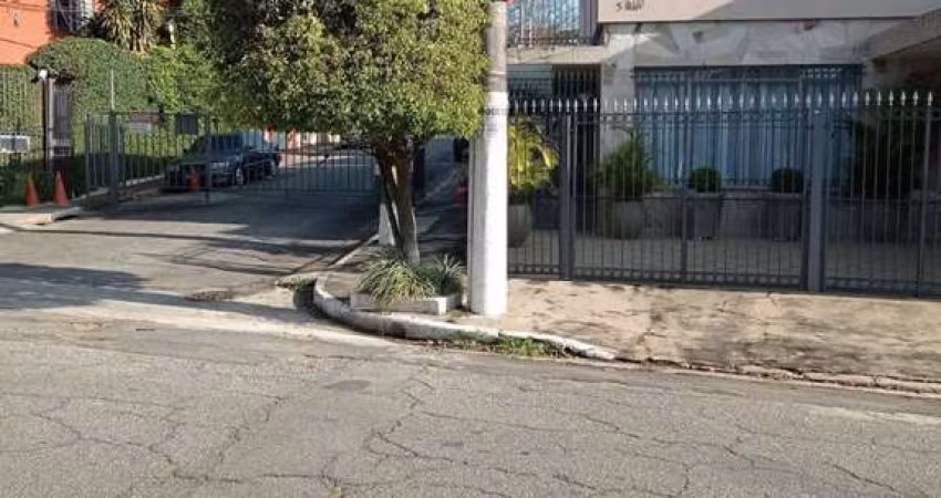 Sobrado para venda em Planalto Paulista de 202.00m² com 3 Quartos, 1 Suite e 4 Garagens