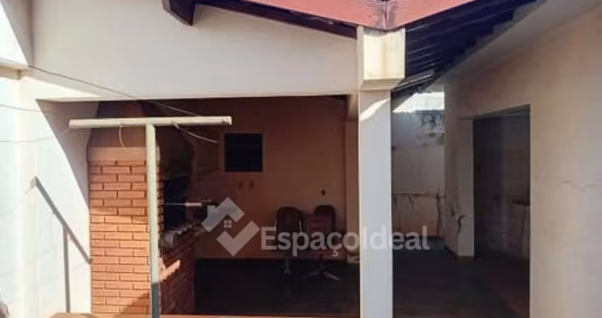 Casa para venda em Centro de 134.00m² com 3 Quartos
