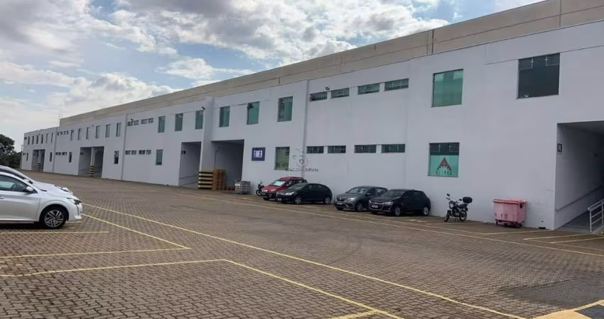 Galpão / Depósito / Armazém para alugar em Iporanga de 1045.49m²