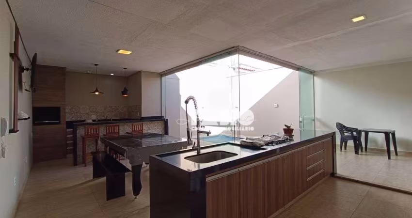 Casa de Condomínio para venda em Jardins De Athenas de 150.00m² com 3 Quartos, 1 Suite e 2 Garagens