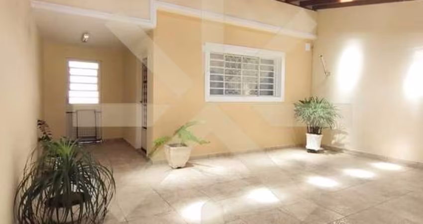 Casa para venda em Centro de 133.60m² com 2 Quartos e 2 Garagens
