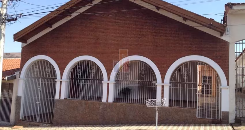 Casa para venda em Vila São João Da Boa Vista de 239.00m² com 3 Quartos, 1 Suite e 2 Garagens