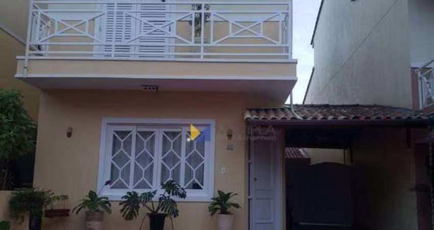 Sobrado para venda em Portal Dos Gramados de 250.00m² com 4 Quartos, 2 Suites e 4 Garagens